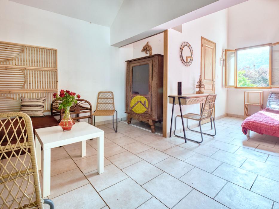 belle maison avec vue et gite