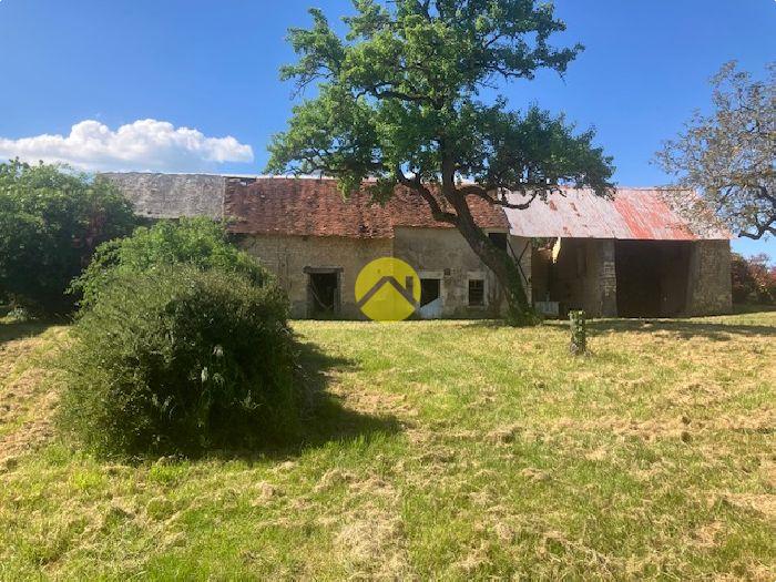 Dépendances à rénover sur 3445 m²