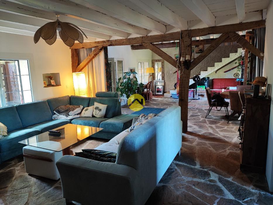 Dans un hameau, 128m² habitable...