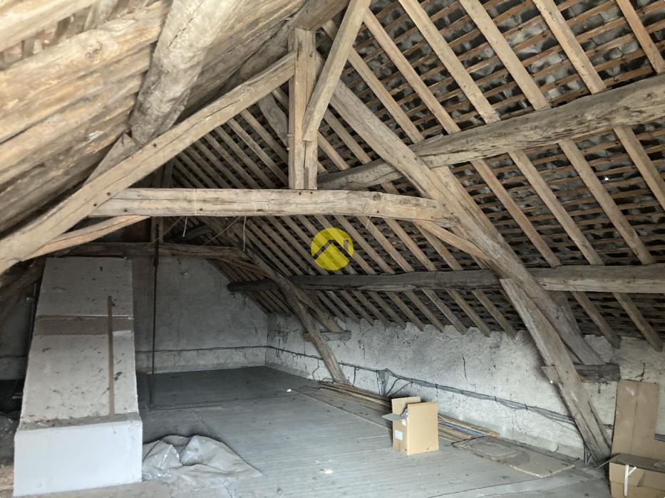 CHARMANTE MAISON DE BOURG