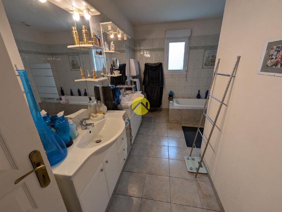 Plain-pied 4 ch. Terrain1500m²