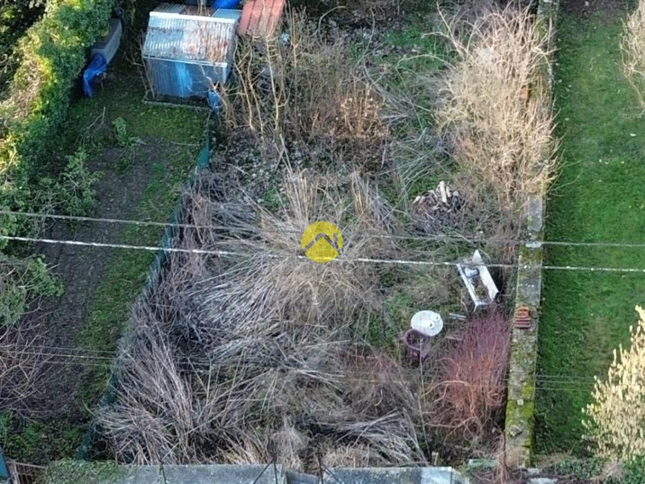 MAISON AVEC COUR et JARDIN