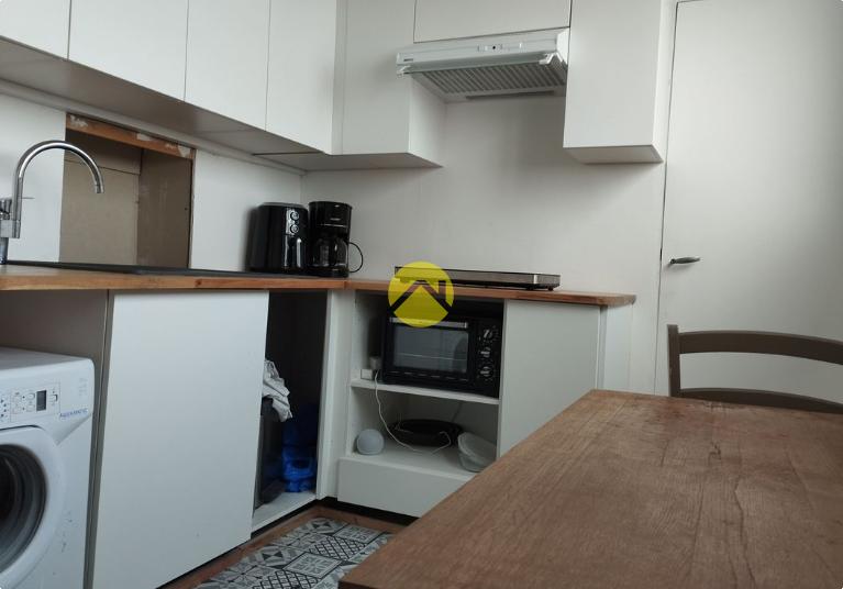 Appartement T4 rénové avec balcon