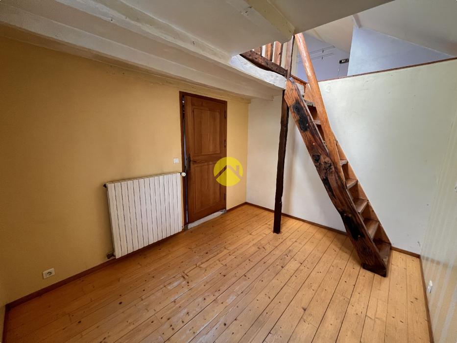 Longère 3 ch sur 2 793 m²