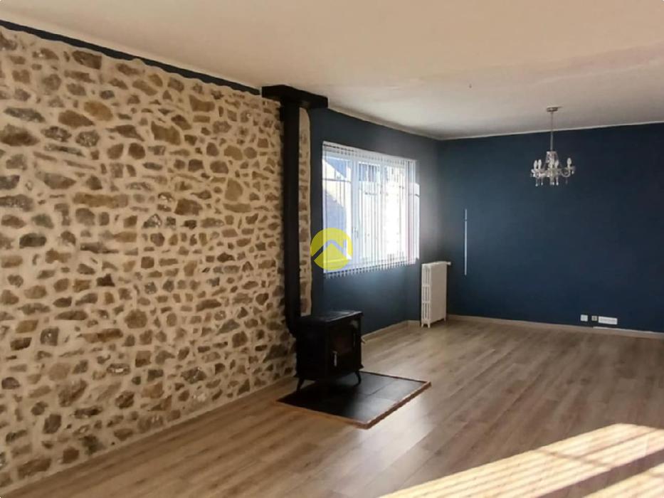 Propriété, Dépendances sur 1,5 Ha