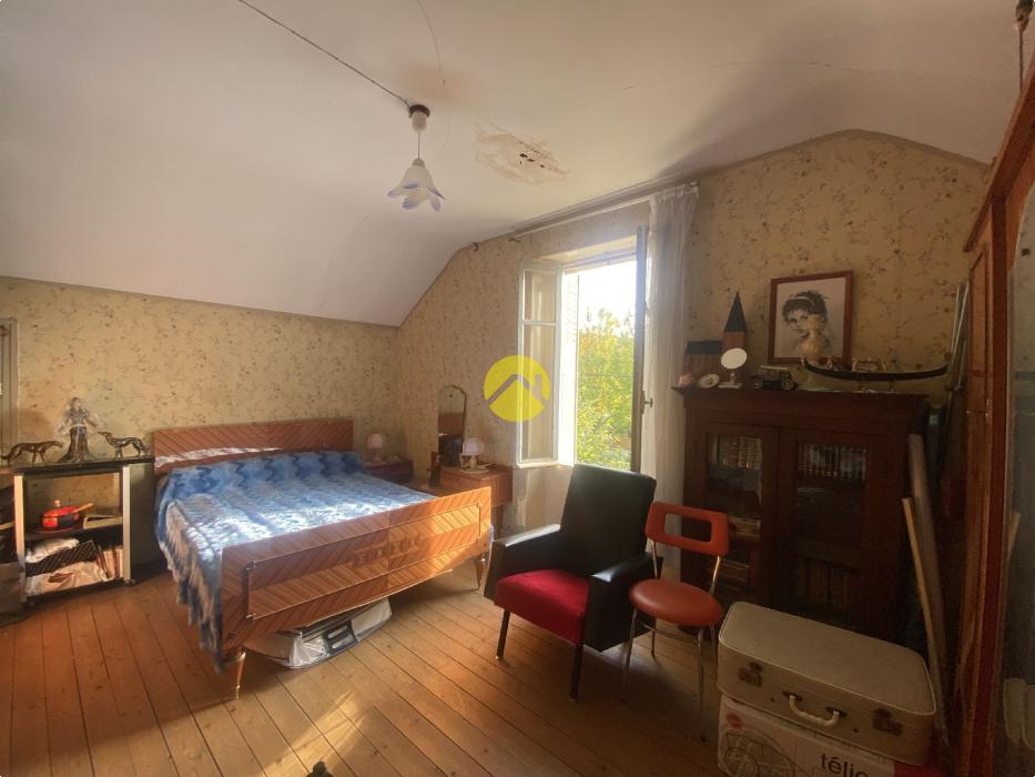  MAISON DE CHARME 10 MIN NEVERS