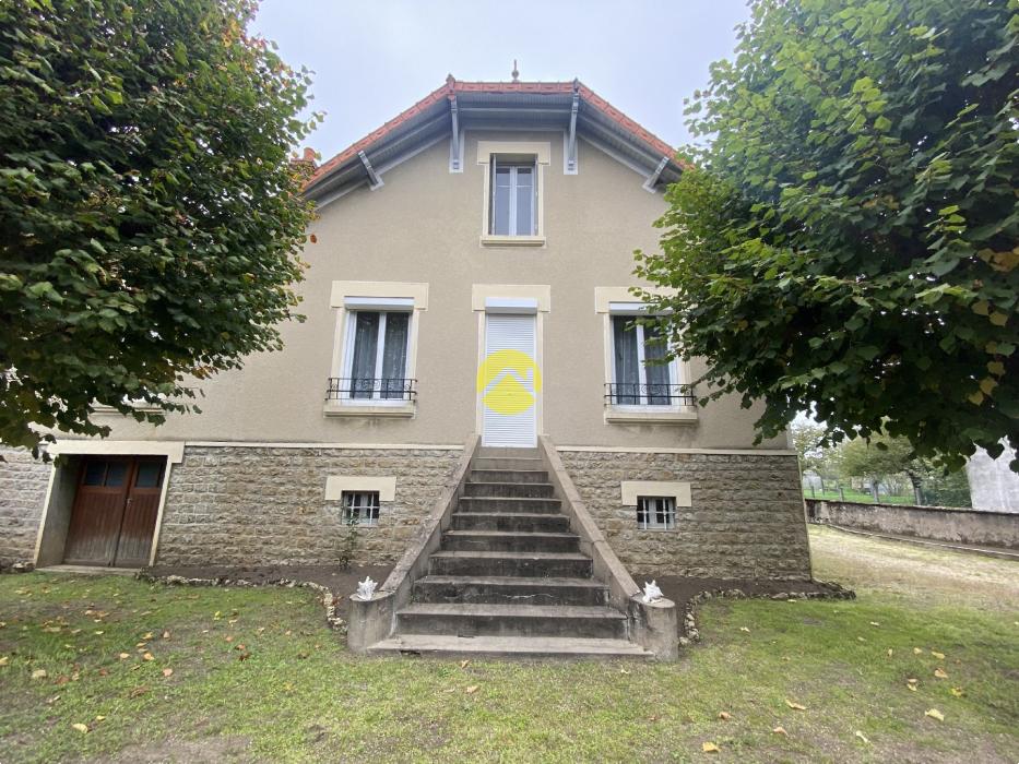  MAISON DE CHARME 10 MIN NEVERS