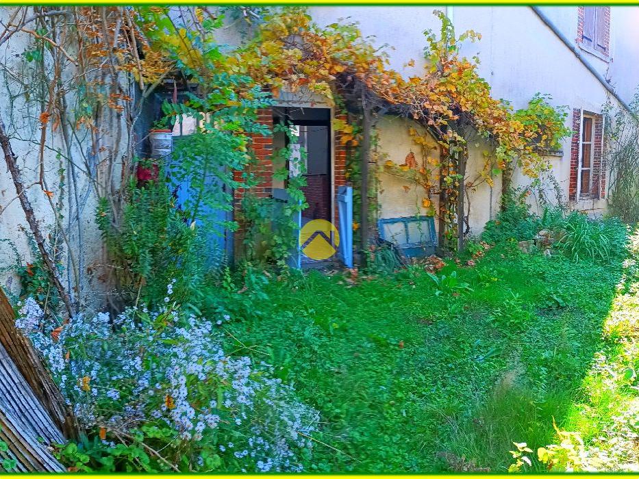 MAISON DE VILLAGE 