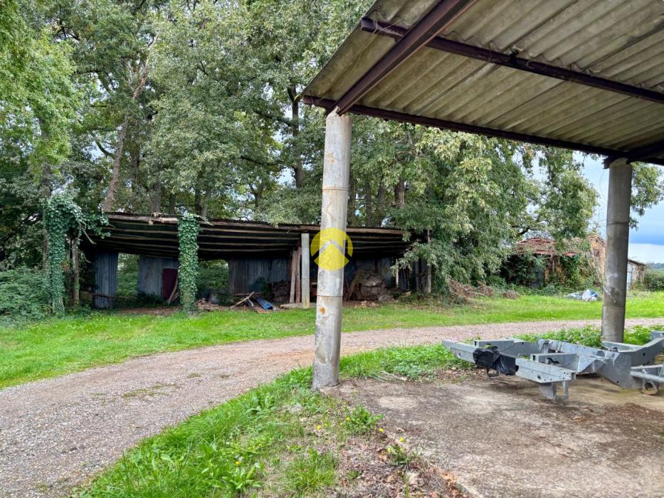 Longère, grange et séchoir à tabac 