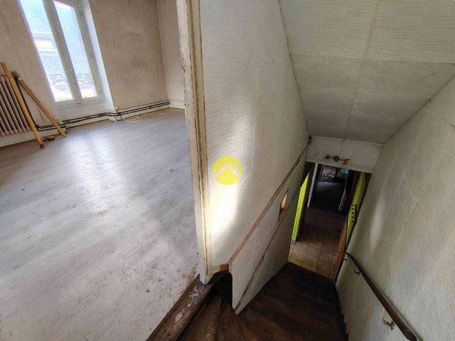 IMMEUBLE COMMERCE + HABITATION