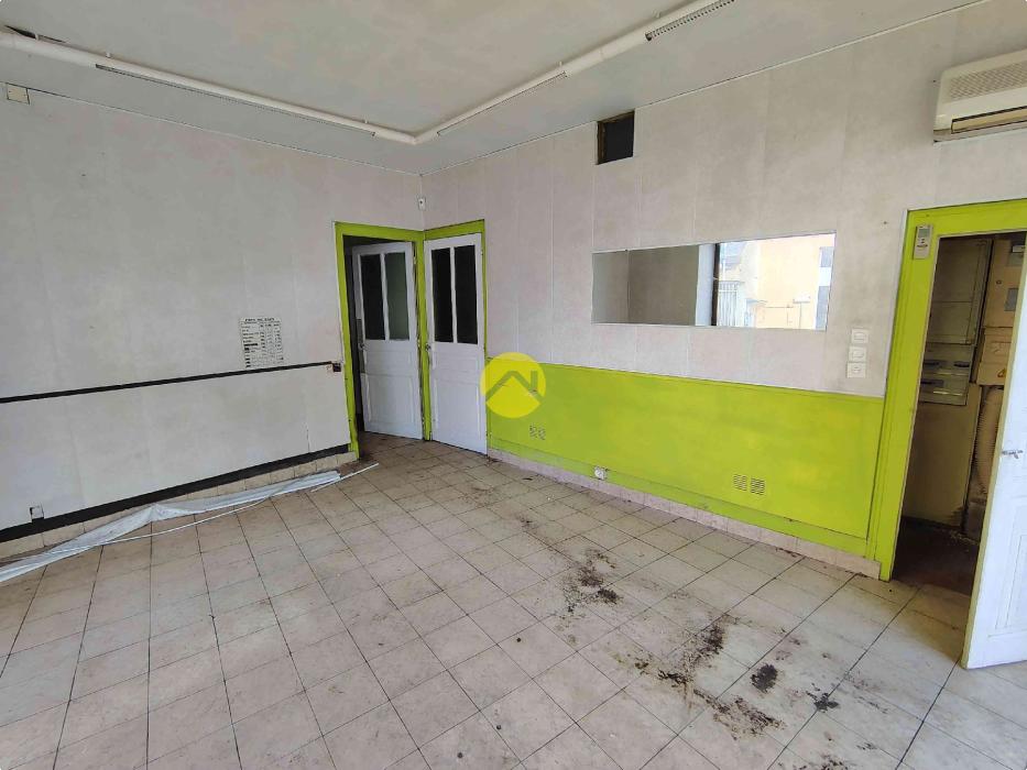 IMMEUBLE COMMERCE + HABITATION