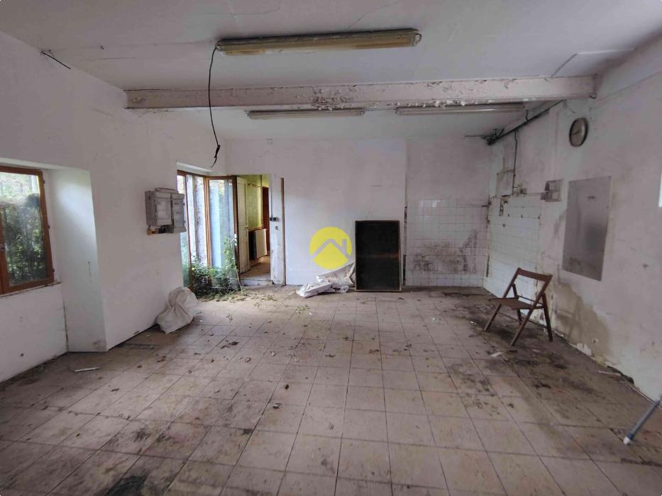 IMMEUBLE COMMERCE + HABITATION