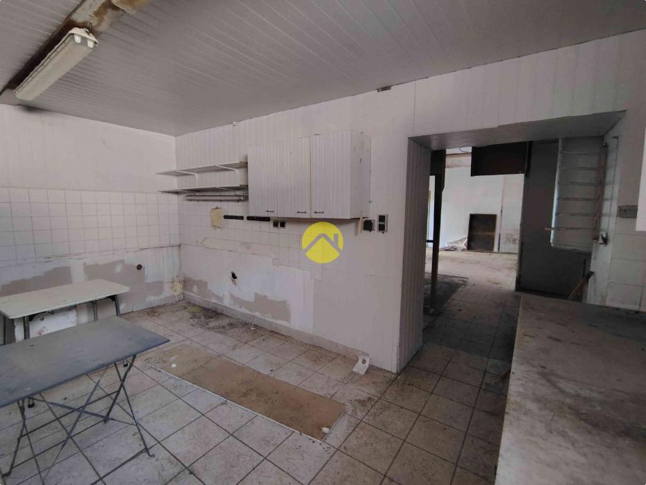 IMMEUBLE COMMERCE + HABITATION