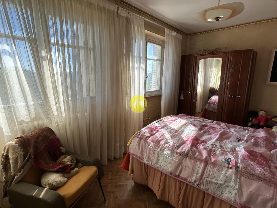 MAISON EN PIERRE SUPERBE VUE