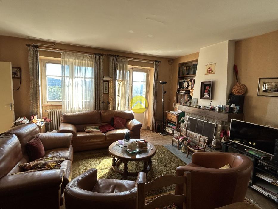 MAISON EN PIERRE SUPERBE VUE