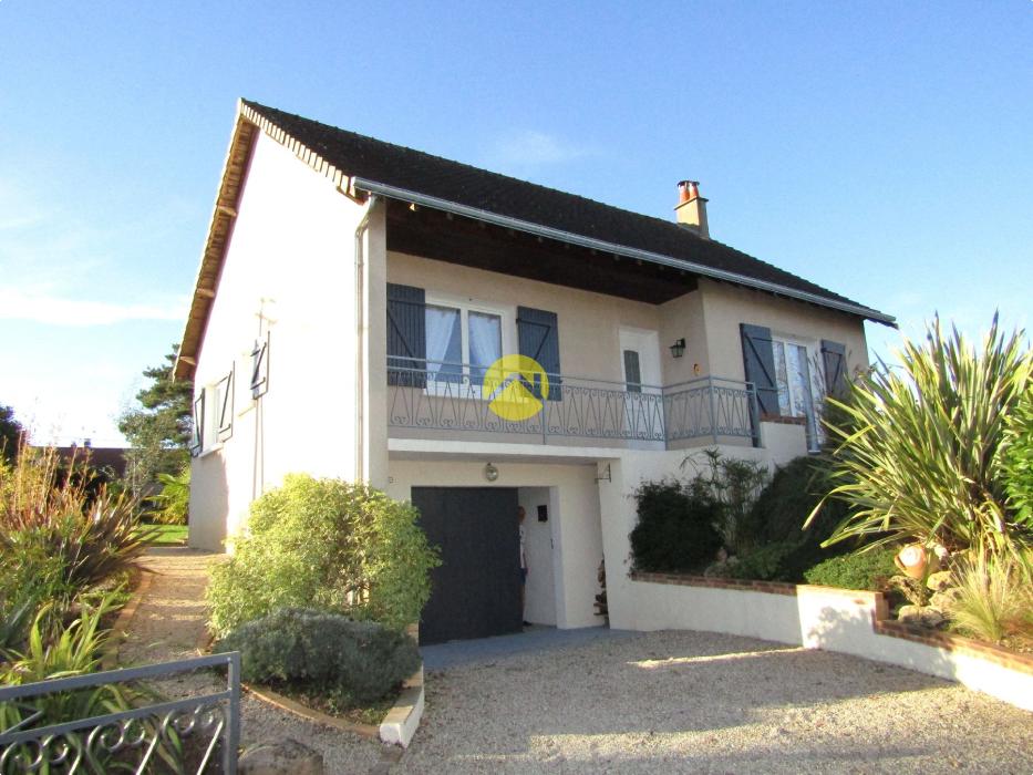 Maison lumineuse et bien entretenue