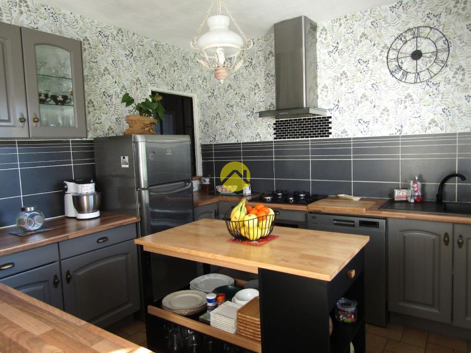 Maison lumineuse et bien entretenue