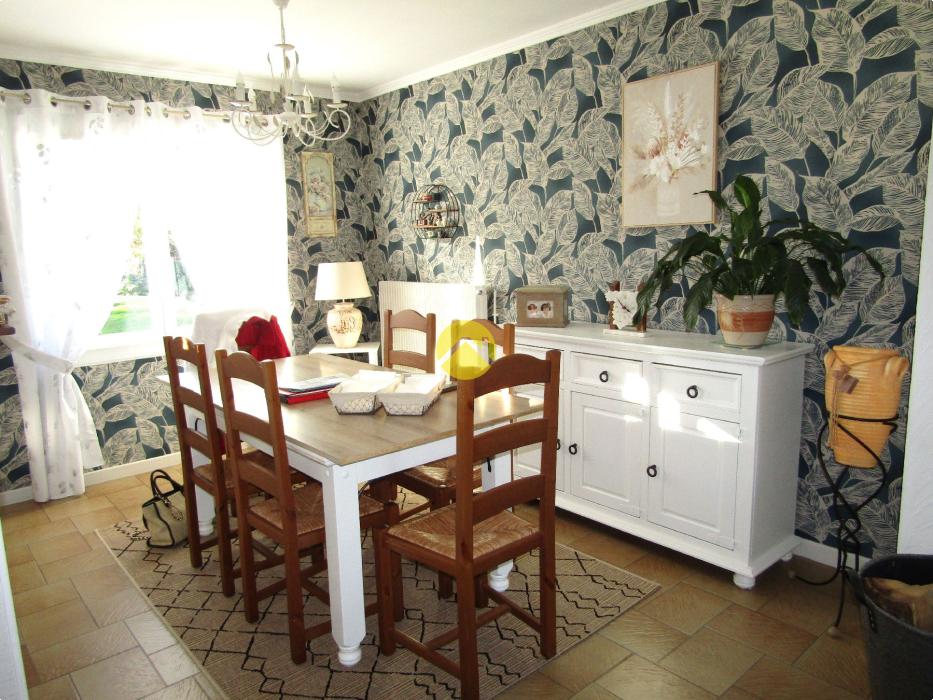 Maison lumineuse et bien entretenue