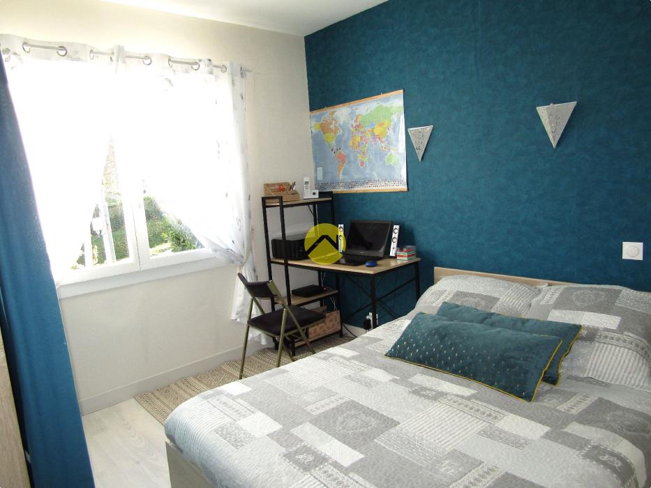 Maison lumineuse et bien entretenue