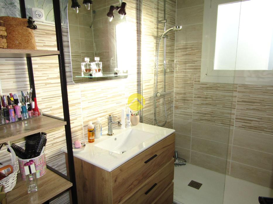 Maison lumineuse et bien entretenue