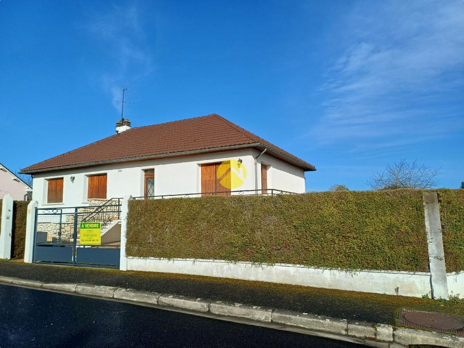 MAISON 102 M2+Batiment/garage 100M2