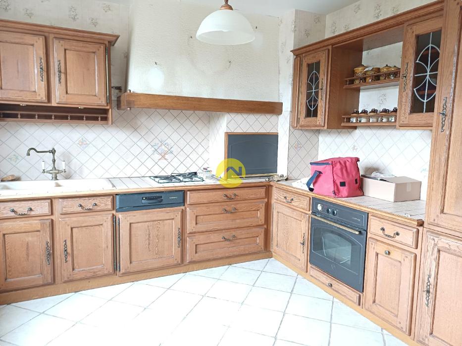 Maison 102 M2 + grand Garage/Bat