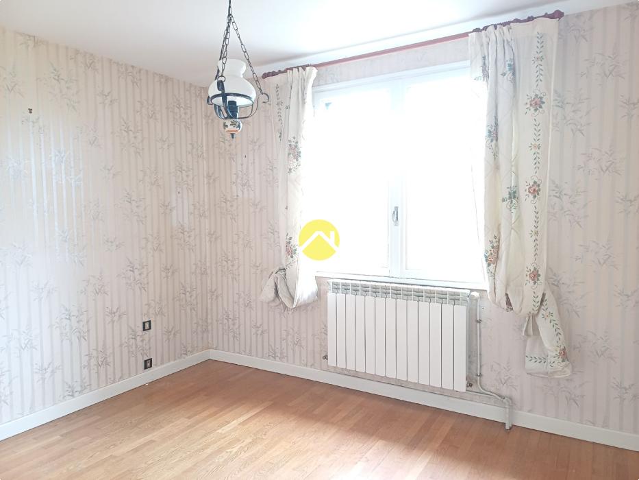 Maison 102 M2 + grand Garage/Bat