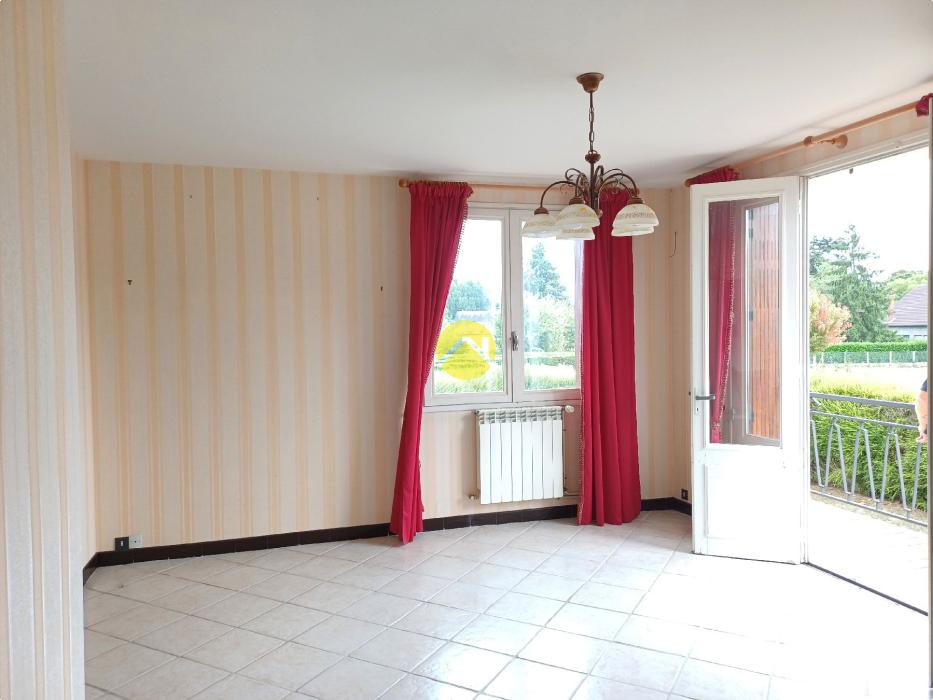 Maison 102 M2 + grand Garage/Bat