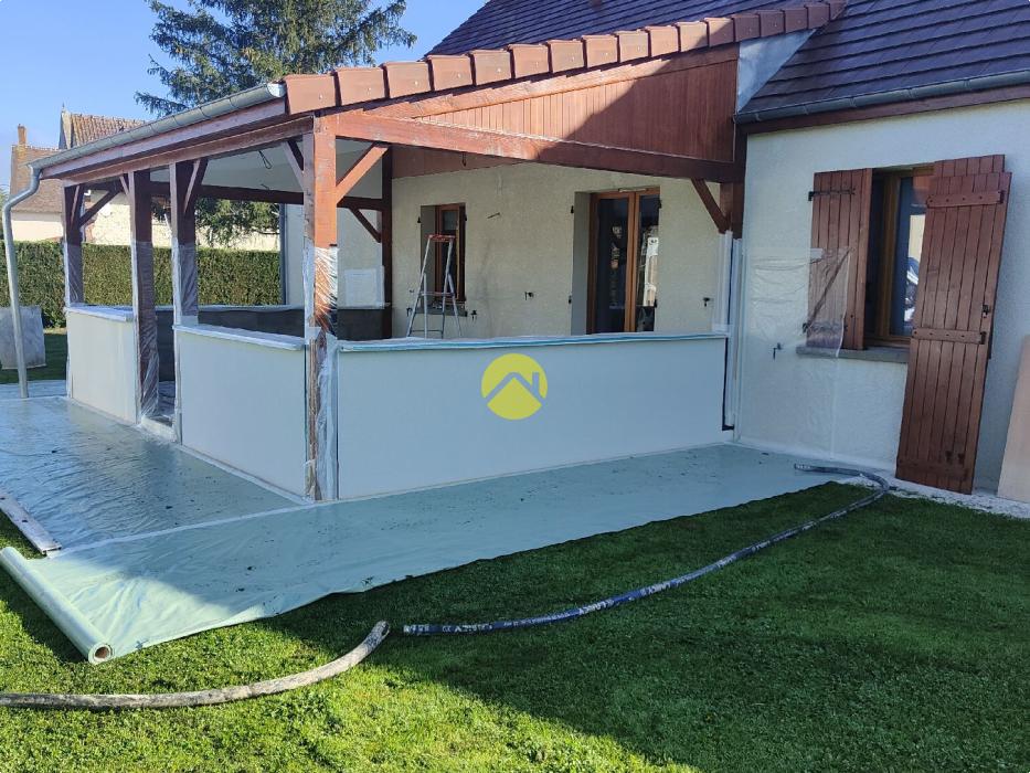 POSEZ VOS VALISES DANS CE PAVILLON 