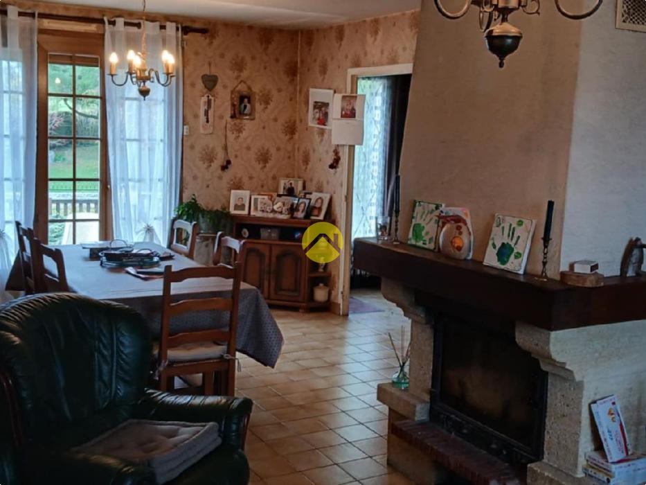 Maison familiale proche ville