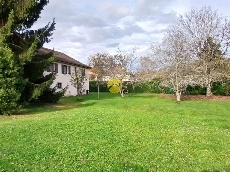 Maison familiale proche ville