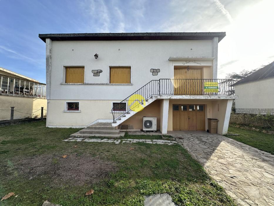 PAVILLON SUR SOUS-SOL A RENOVER