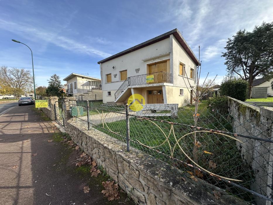 PAVILLON SUR SOUS-SOL A RENOVER