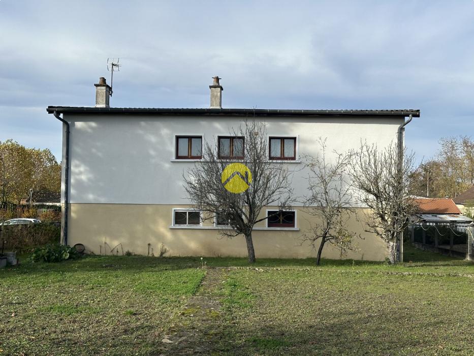 PAVILLON SUR SOUS-SOL A RENOVER