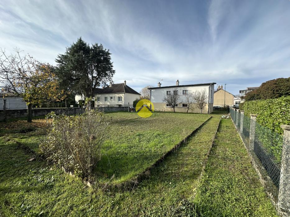 PAVILLON SUR SOUS-SOL A RENOVER