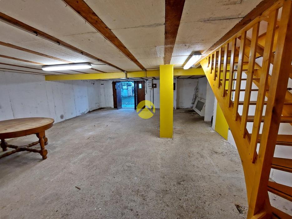 PAVILLON SUR SOUS-SOL + TERRAIN