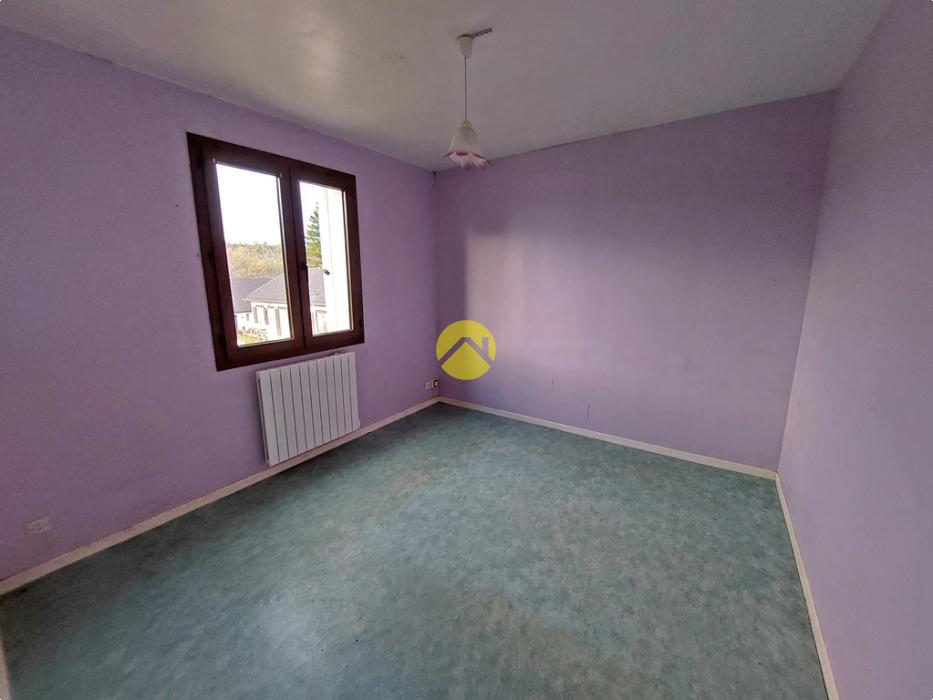 PAVILLON SUR SOUS-SOL + TERRAIN