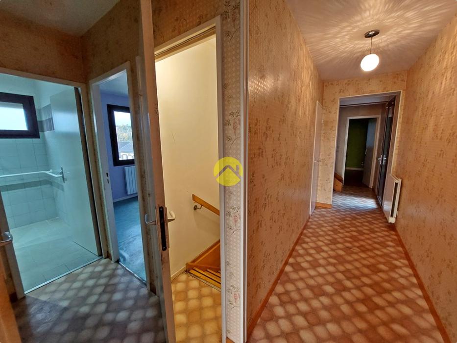 PAVILLON SUR SOUS-SOL + TERRAIN