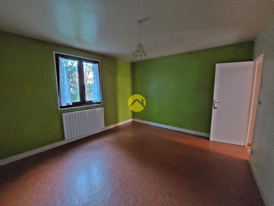 PAVILLON SUR SOUS-SOL + TERRAIN