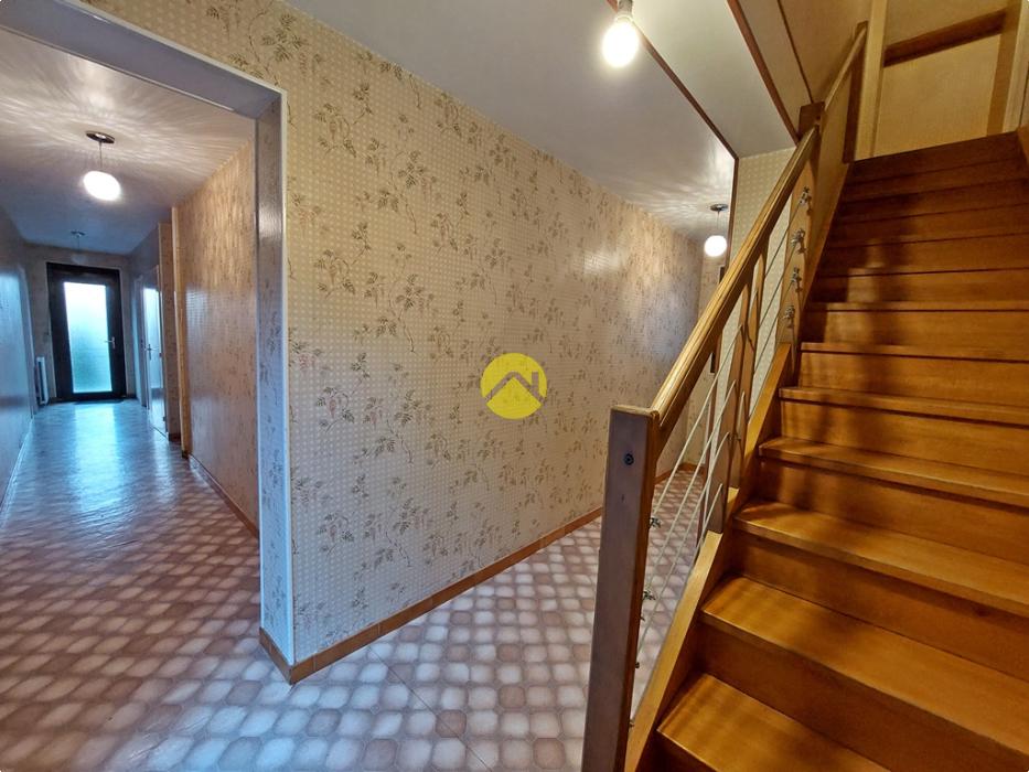 PAVILLON SUR SOUS-SOL + TERRAIN