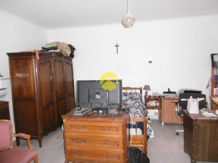 Deux maisons + grand atelier