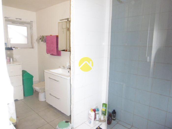 Deux maisons + grand atelier