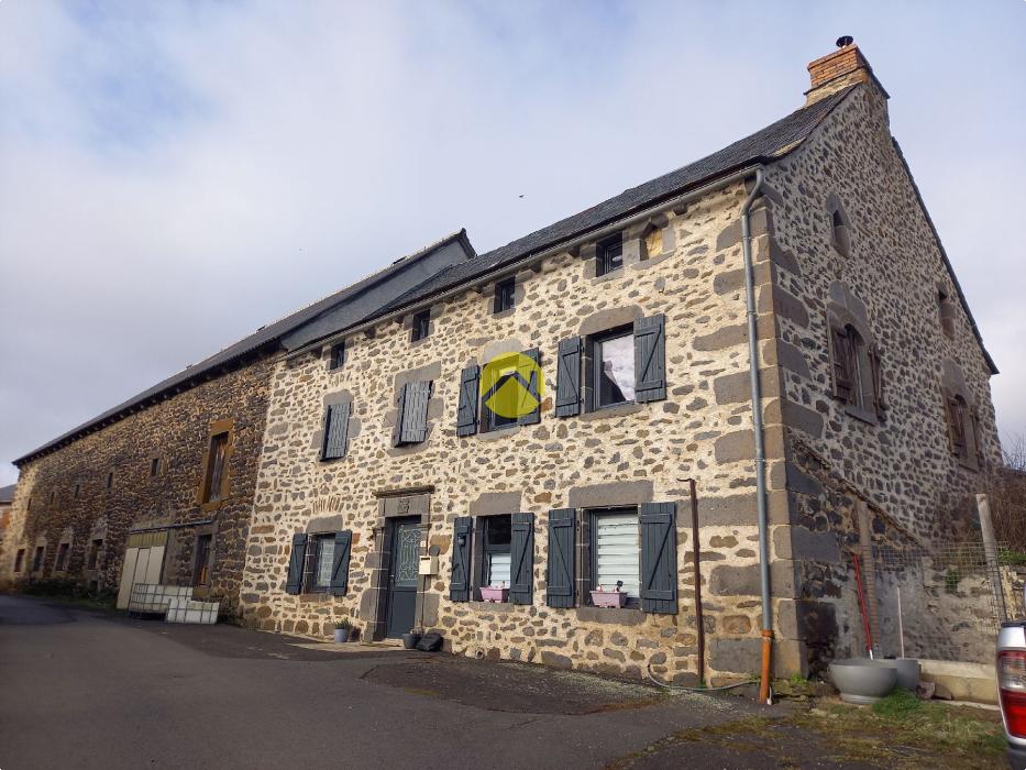 Corps de Ferme 10 mn Murat