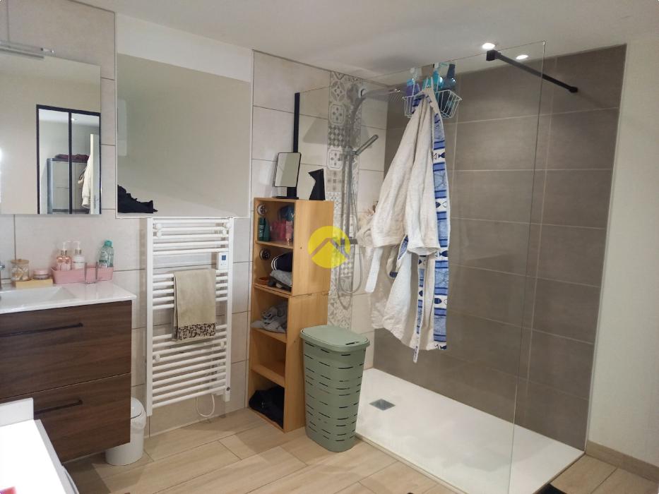 Corps de Ferme 10 mn Murat