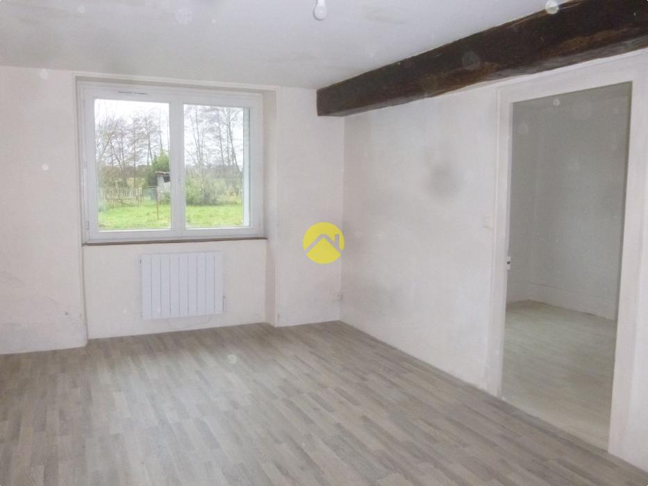 AU CALME D'UN HAMEAU