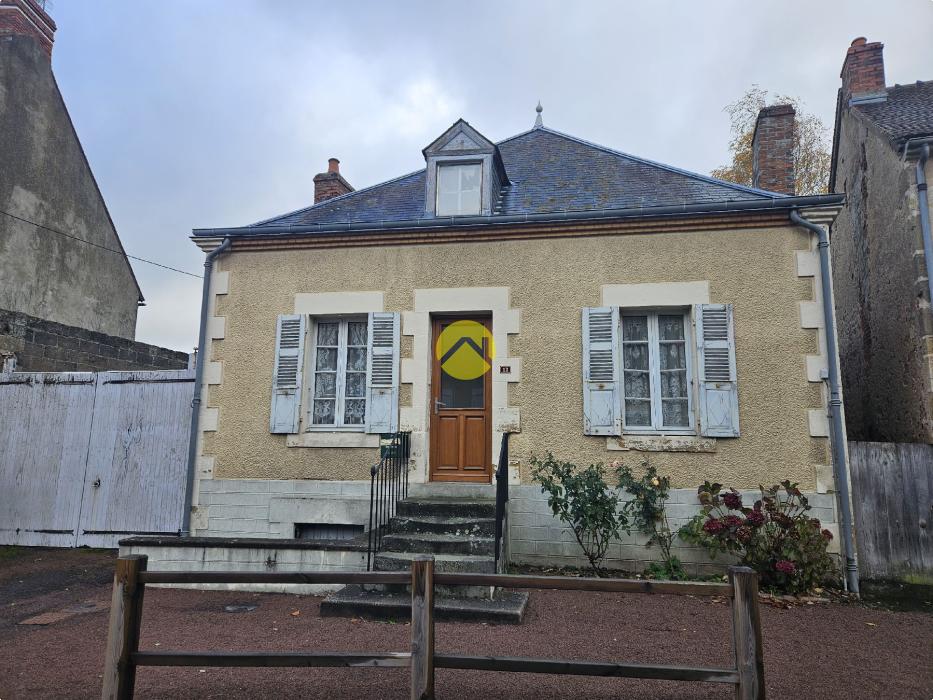 MAISON DE BOURG A RENOVER