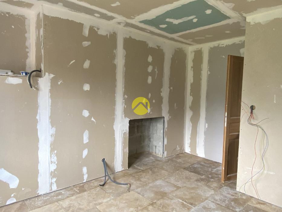 Charmante maison à finir