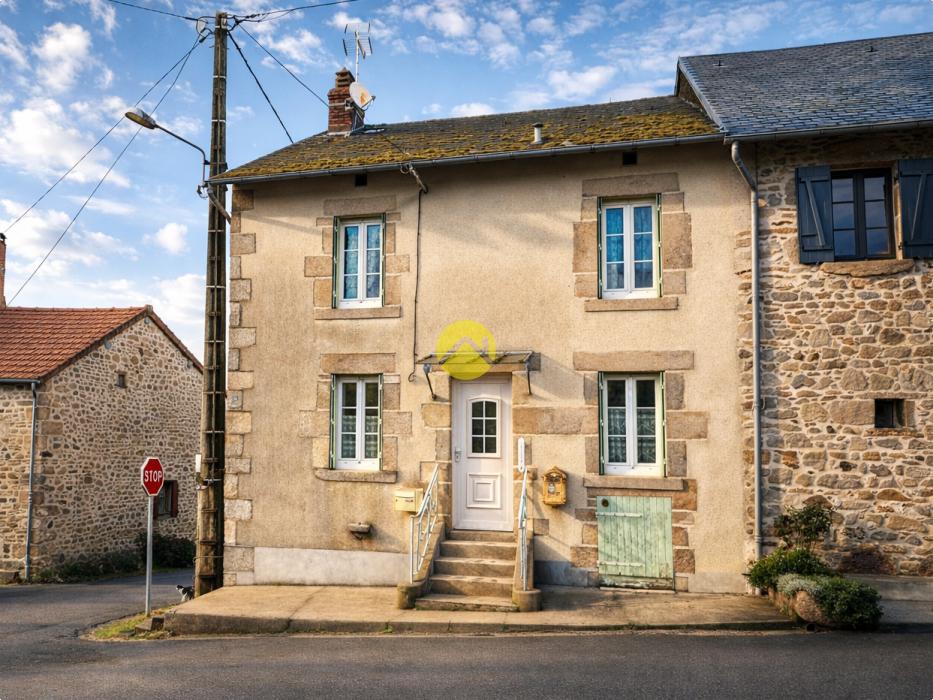 MAISON DE VILLAGE ET GRANGE