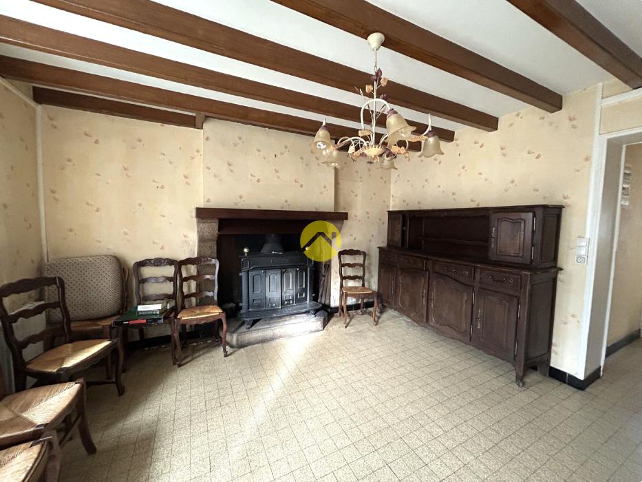 MAISON DE VILLAGE ET GRANGE