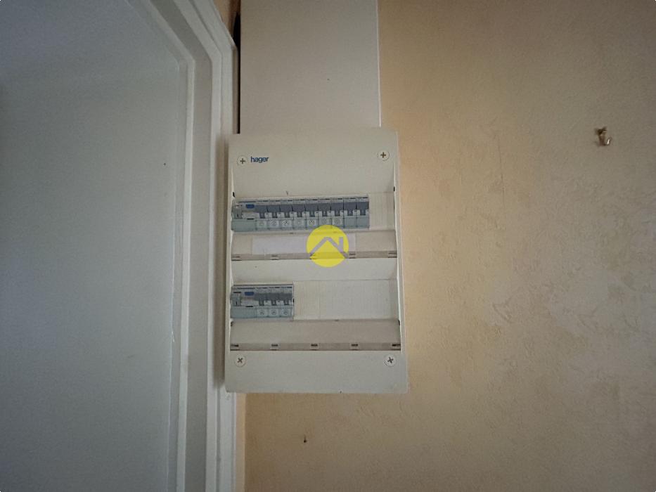 MAISON DE VILLAGE ET GRANGE